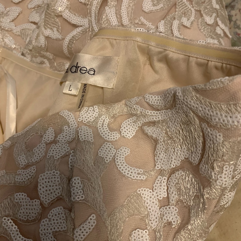 ✨💥⚡️ A Drea Champagne Shimmer Ivory and Beige Sequin Homecoming NWOT - Picture 6 of 13